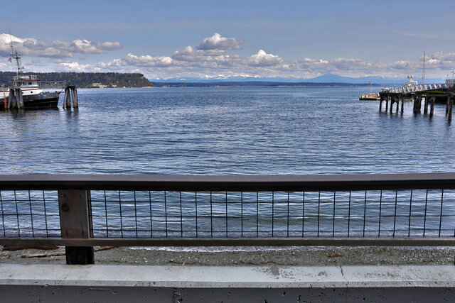 Image 23 for Waterfront Saratoga Passage Studio 3