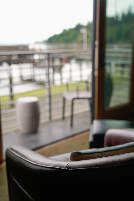 Image 9 for Waterfront Marina Suite