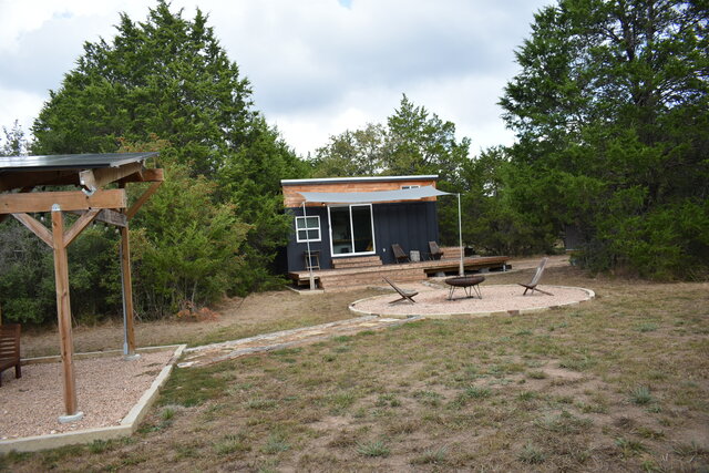 Image 7 for Black Cabin