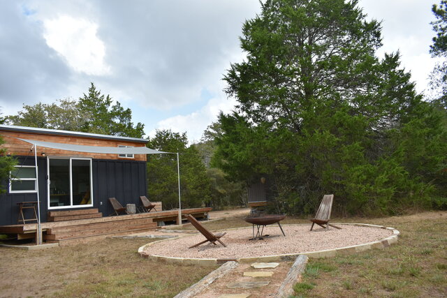 Image 11 for Black Cabin