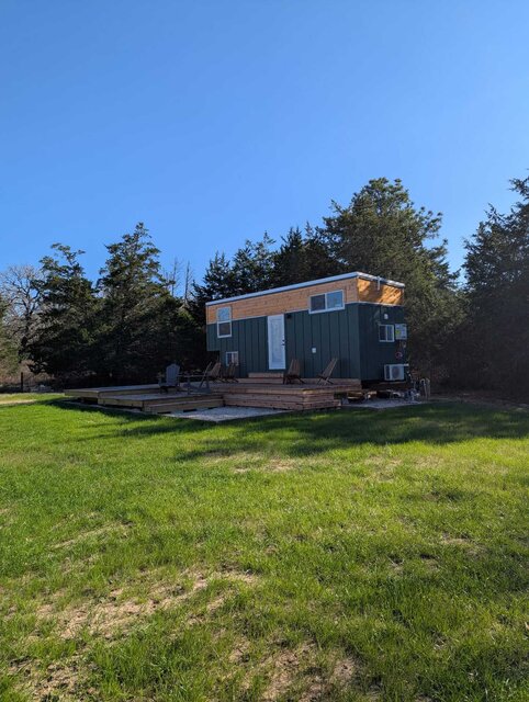 Image 2 for Green Cabin