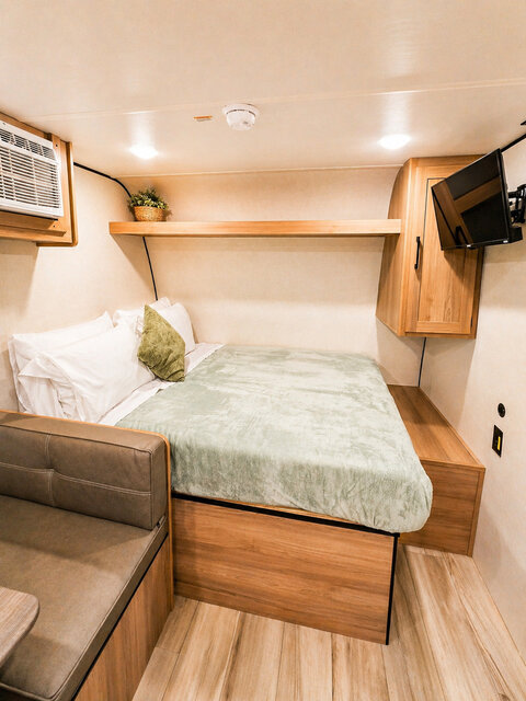 Image 5 for Cozy Canyon Camper Bunk