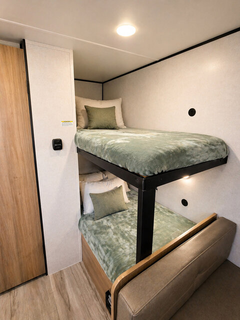 Image 7 for Cozy Canyon Camper Bunk
