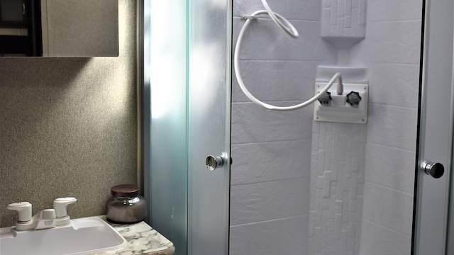 Image 9 for Luxury Suite
