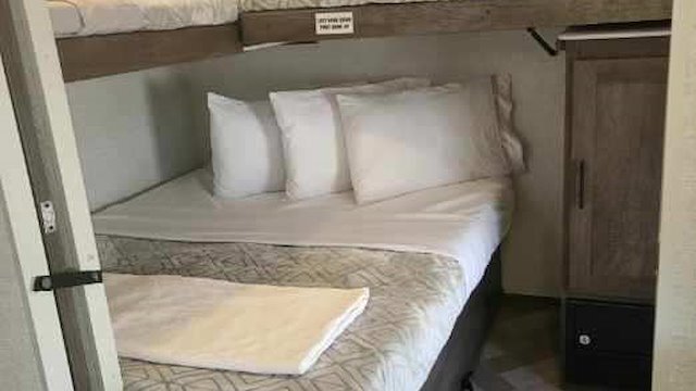 Image 7 for Bunkbed Suite