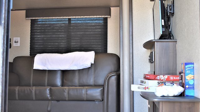 Image 3 for Luxury Suite