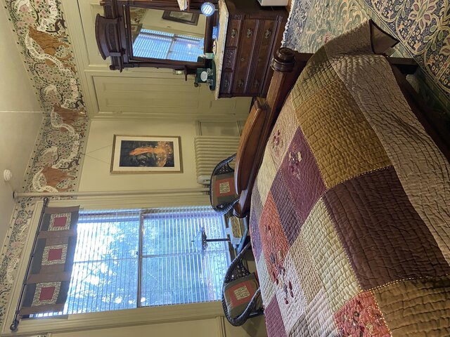 Image 2 for Room 8 - The Lion’s Den