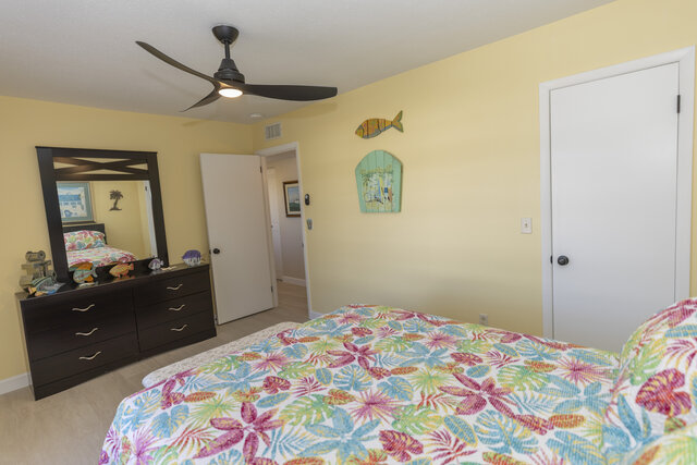 Image 25 for Port Charlotte, Canal, Private Pool