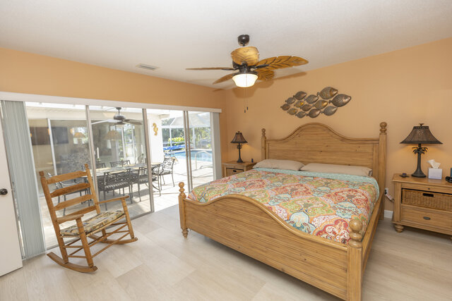 Image 24 for Port Charlotte, Canal, Private Pool