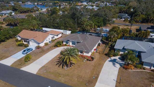 Image 23 for Pet friendly, heated saltwater  pool