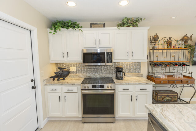 Image 15 for Port Charlotte, Canal, Private Pool