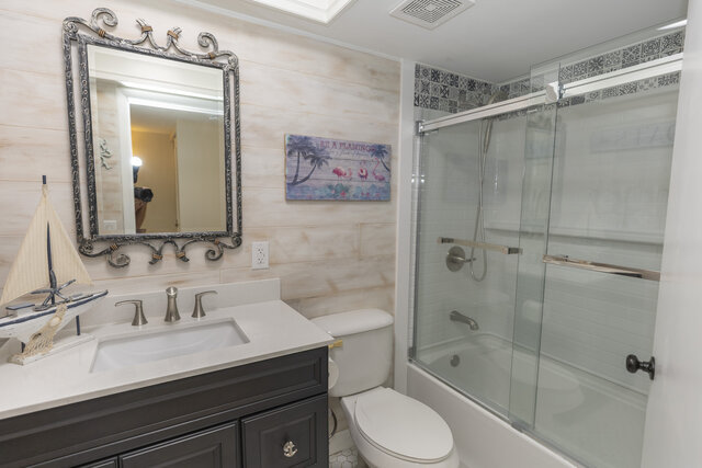 Image 22 for Port Charlotte, Canal, Private Pool