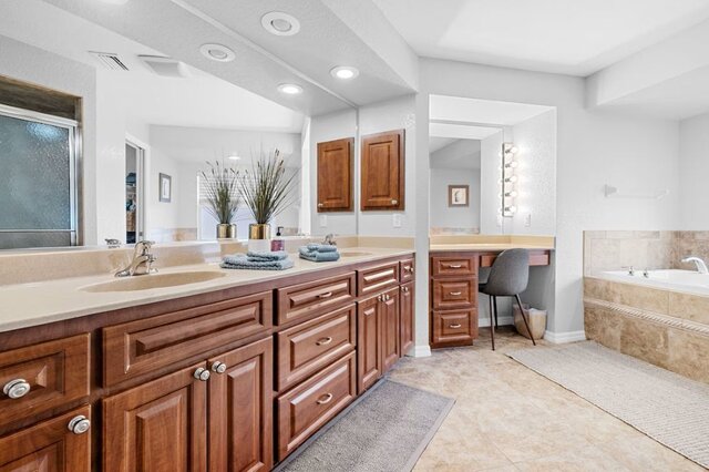 Image 16 for Stylish Pool Vacation Home