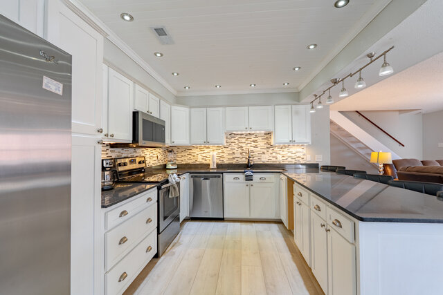 Image 4 for SplashN Play in Cove area