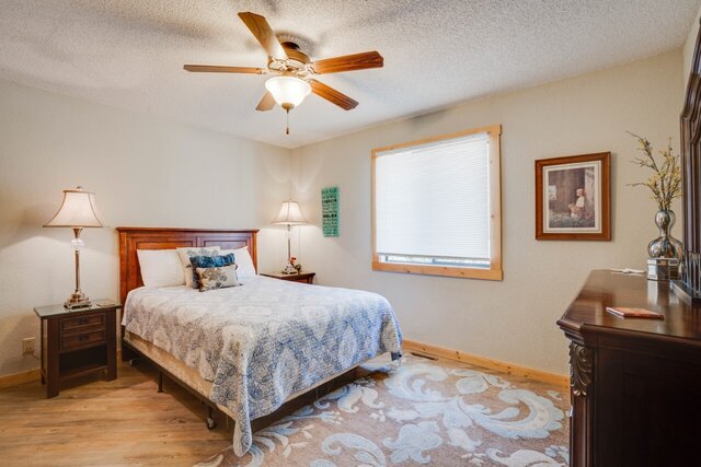 Image 20 for Lake Breeze Timbers, Fiber WIFI, getaway