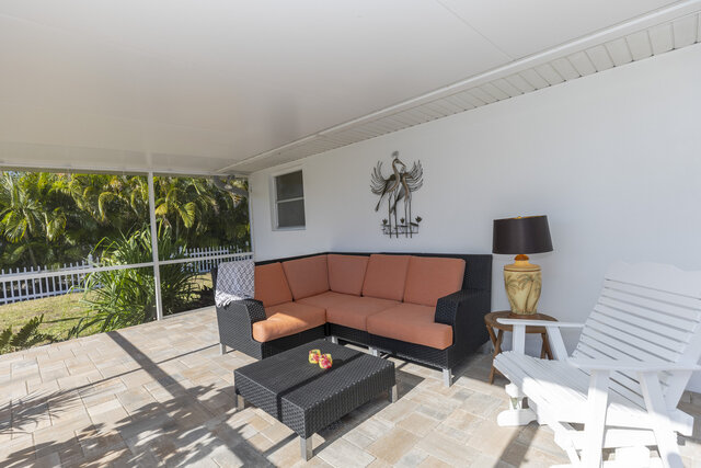 Image 11 for Port Charlotte, Canal, Private Pool