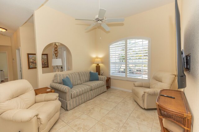 Image 8 for Pet friendly, heated saltwater  pool