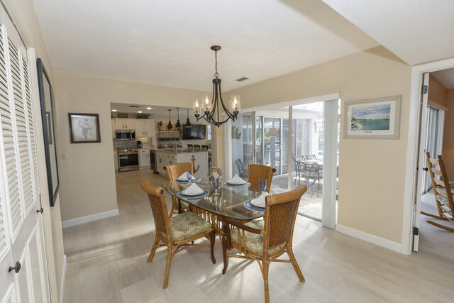 Image 21 for Port Charlotte, Canal, Private Pool