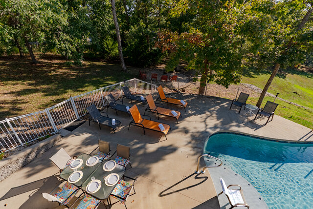 Dining, loungers, pool and spa