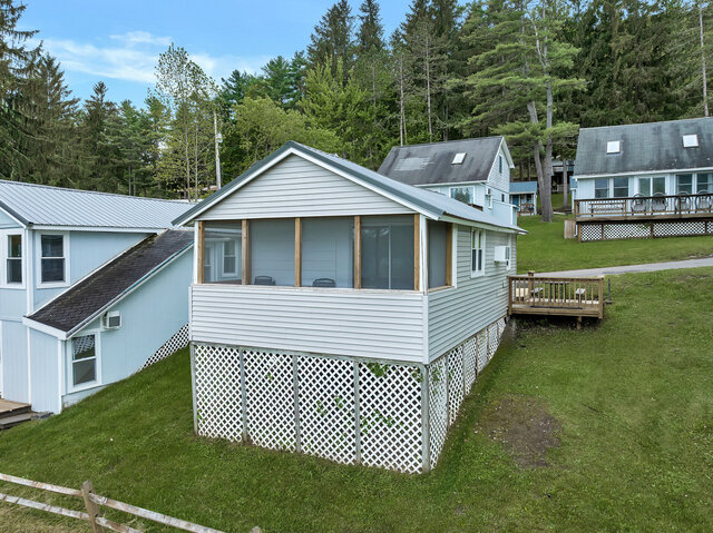 Image 2 for K) Cottage K - 2 Bedroom