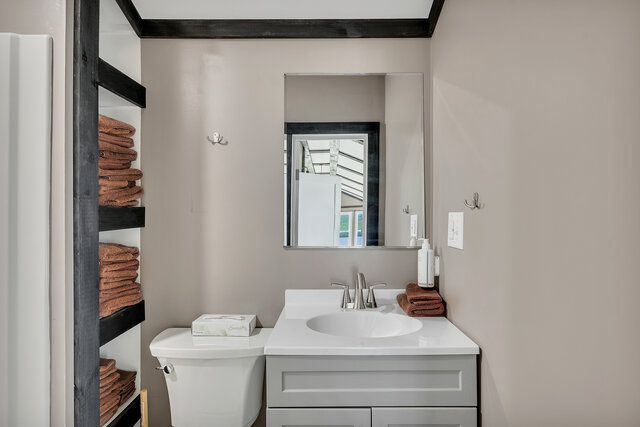 Image 14 for L) Cottage L - 2 Bedroom