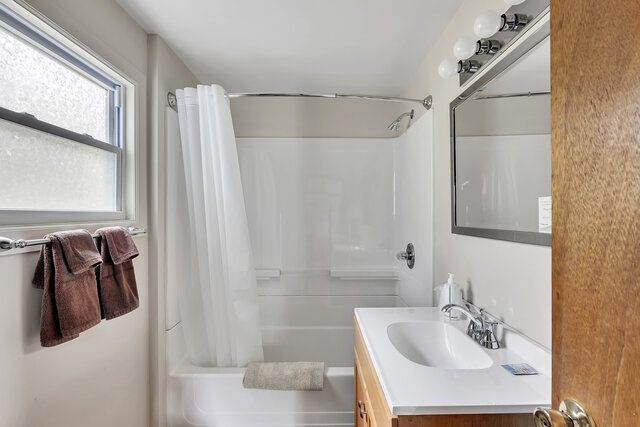 Image 9 for E) Cottage E - 1 Bedroom