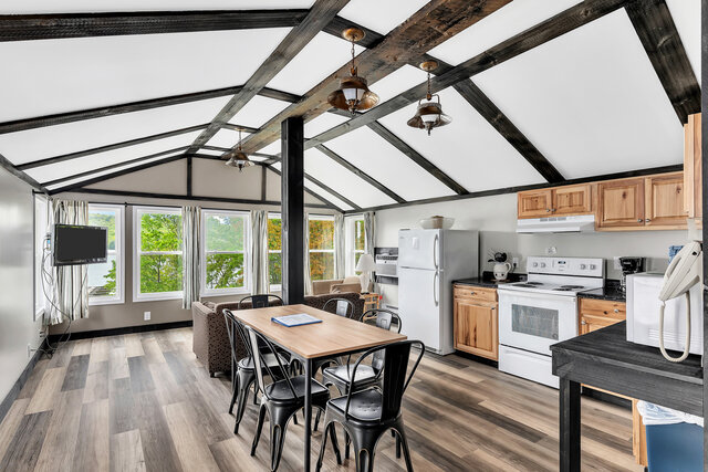 Image 8 for L) Cottage L - 2 Bedroom