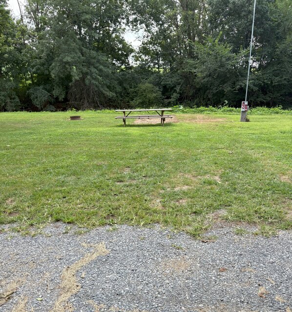 Image 1 for 012 Back in (no sewer) 30 Amp, 32'