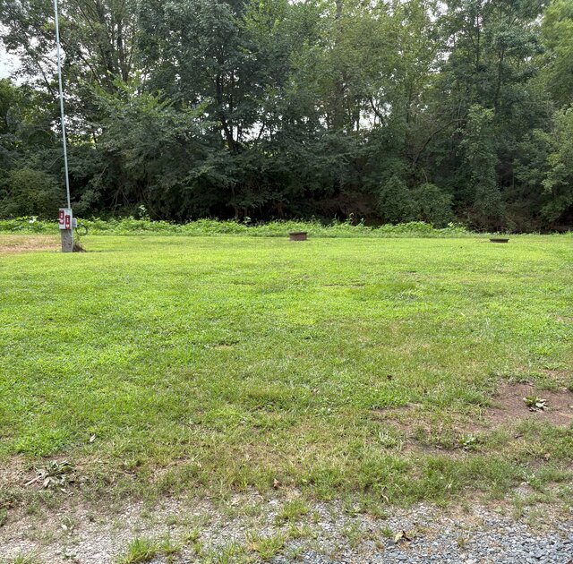 Image 1 for 011 Back in (no sewer) 30 Amp, 32'