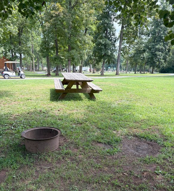 Image 2 for 010 Back in (no sewer) 30 Amp, 32'