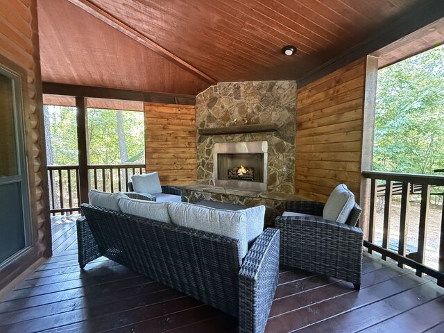 Image 24 for INDEPENDENCE GETAWAY