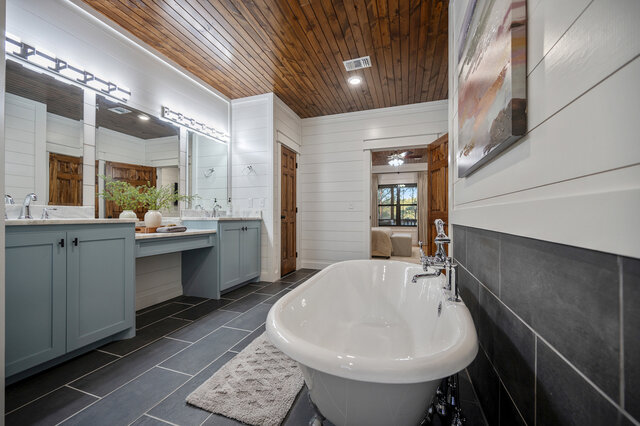 Image 18 for BLUESTONE LODGE