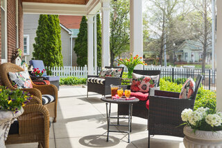 Market-Street-Inn-exteriors-porch-2