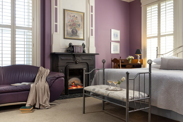 Image 3 for Royal Executive Suite