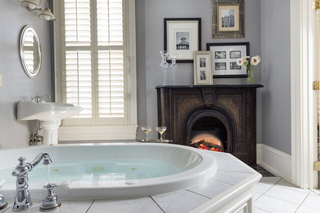 Image 5 for Royal Executive Suite