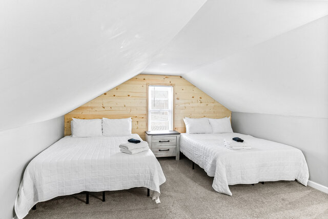 Image 10 for Cottage A - Sleeps 8!