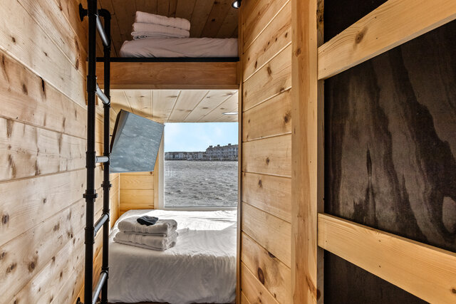 Image 1 for Lux Houseboat Ensuite w/ Loft #8