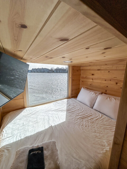 Image 5 for Lux Houseboat Ensuite w/ Loft #7