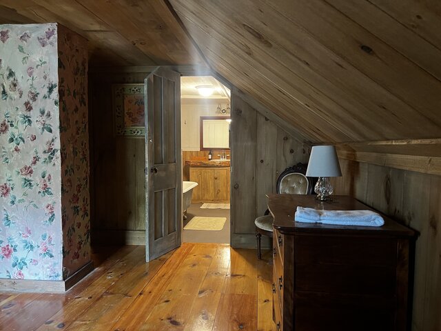 Image 14 for The Summer House