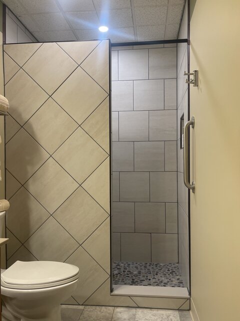 Image 5 for Carol's Room