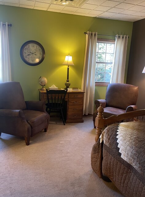 Image 2 for Paul's Room