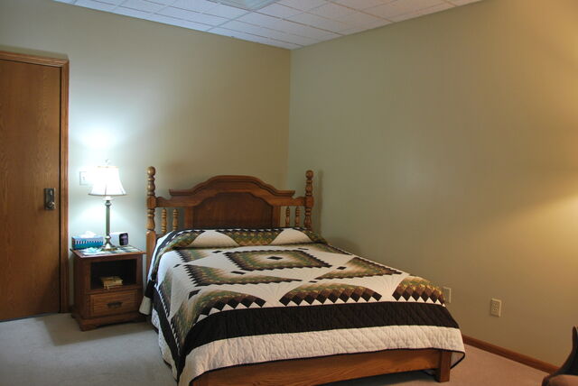 Image 2 for Carol's Room