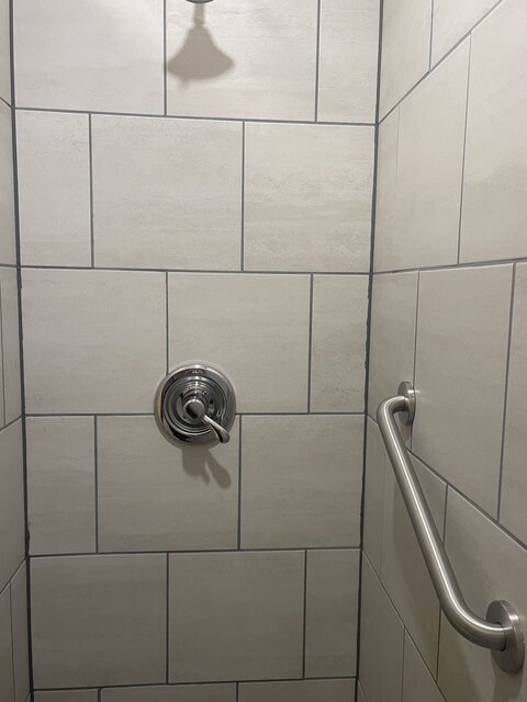 Image 6 for Carol's Room