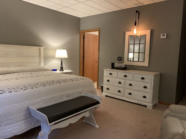 Image 1 for Abe's Room