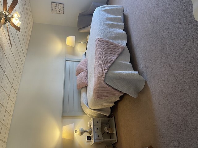 Image 1 for Naomi's Room