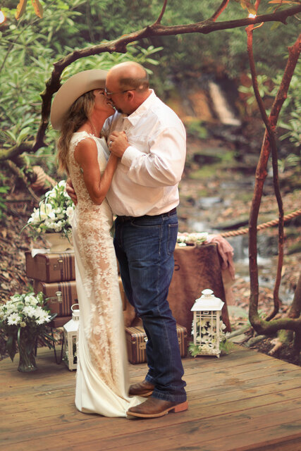 Image 1 for Diamond Elopement Package