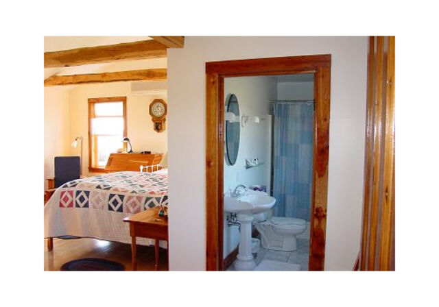 Image 3 for Cherry Efficiency - upstairs on left