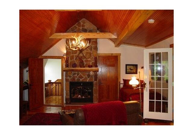 Image 1 for Adirondack Suite - 2nd fl,stairway off living room