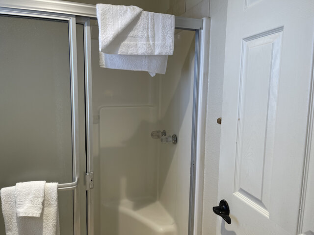 Image 9 for Deluxe King Suite