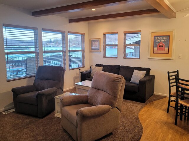 Image 4 for 07) Cabin